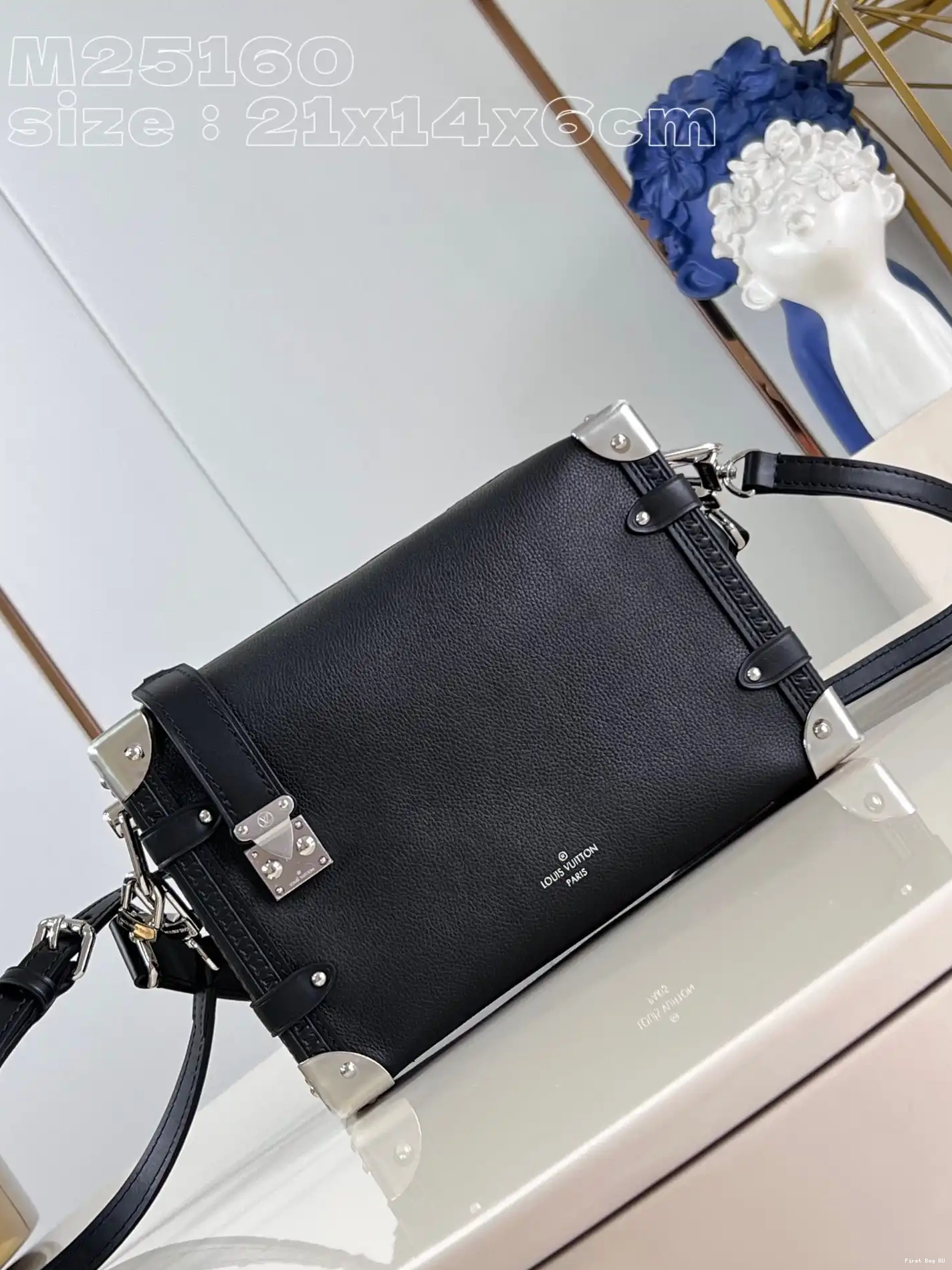 First bags ru Trunk PM-21*14*6CM Side VUITTON LOUIS 0602